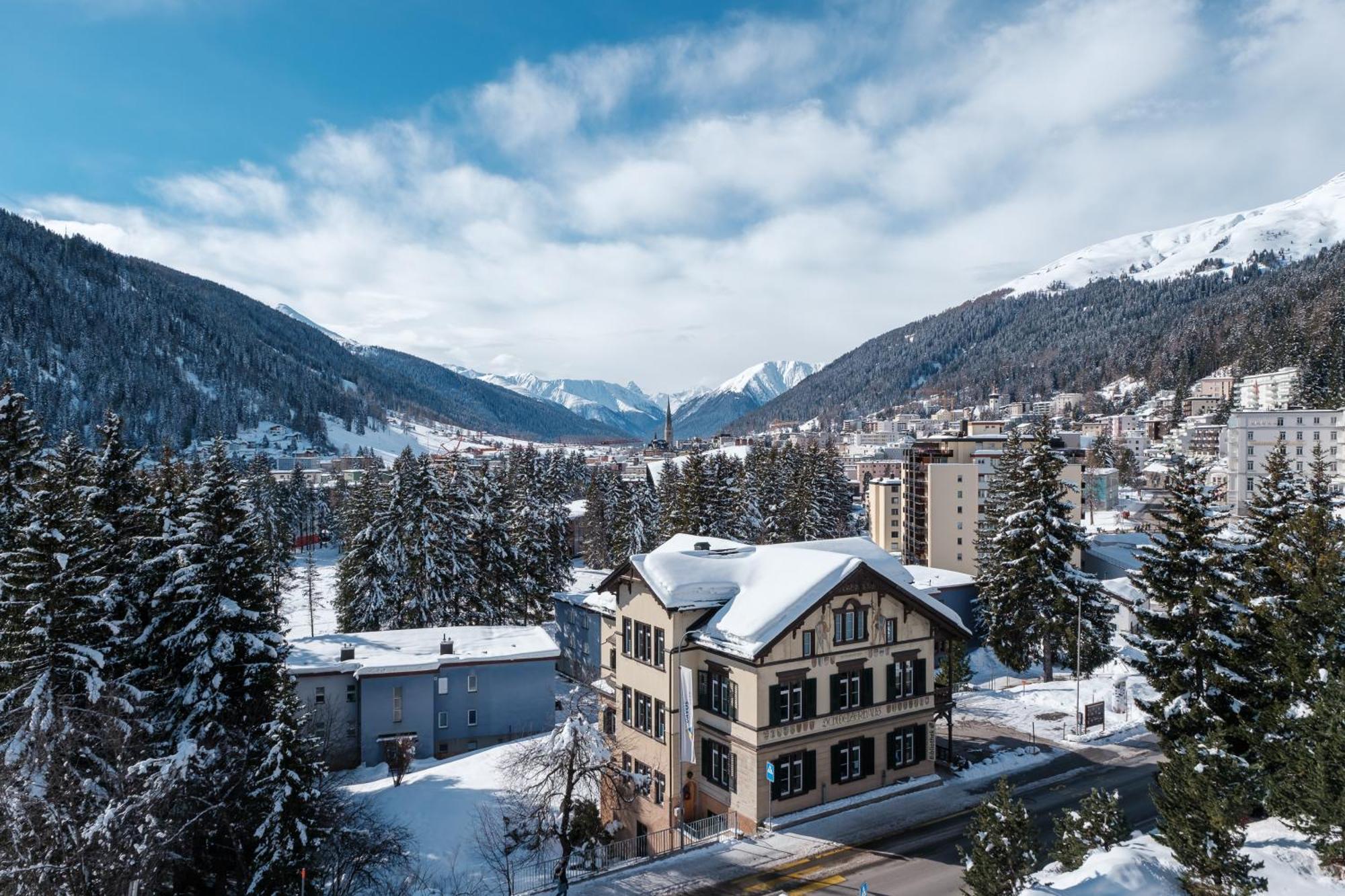 Heart Of Davos Apartments Bagian luar foto