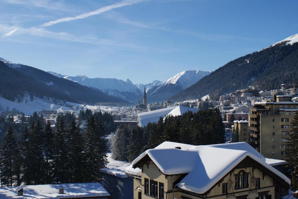 Heart Of Davos Apartments Bagian luar foto